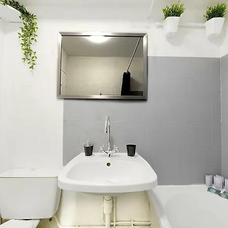 ****jungle Chic/aeroport Cdg Paris/parc Asterix/parc Des Expositions/paris**** Gonesse